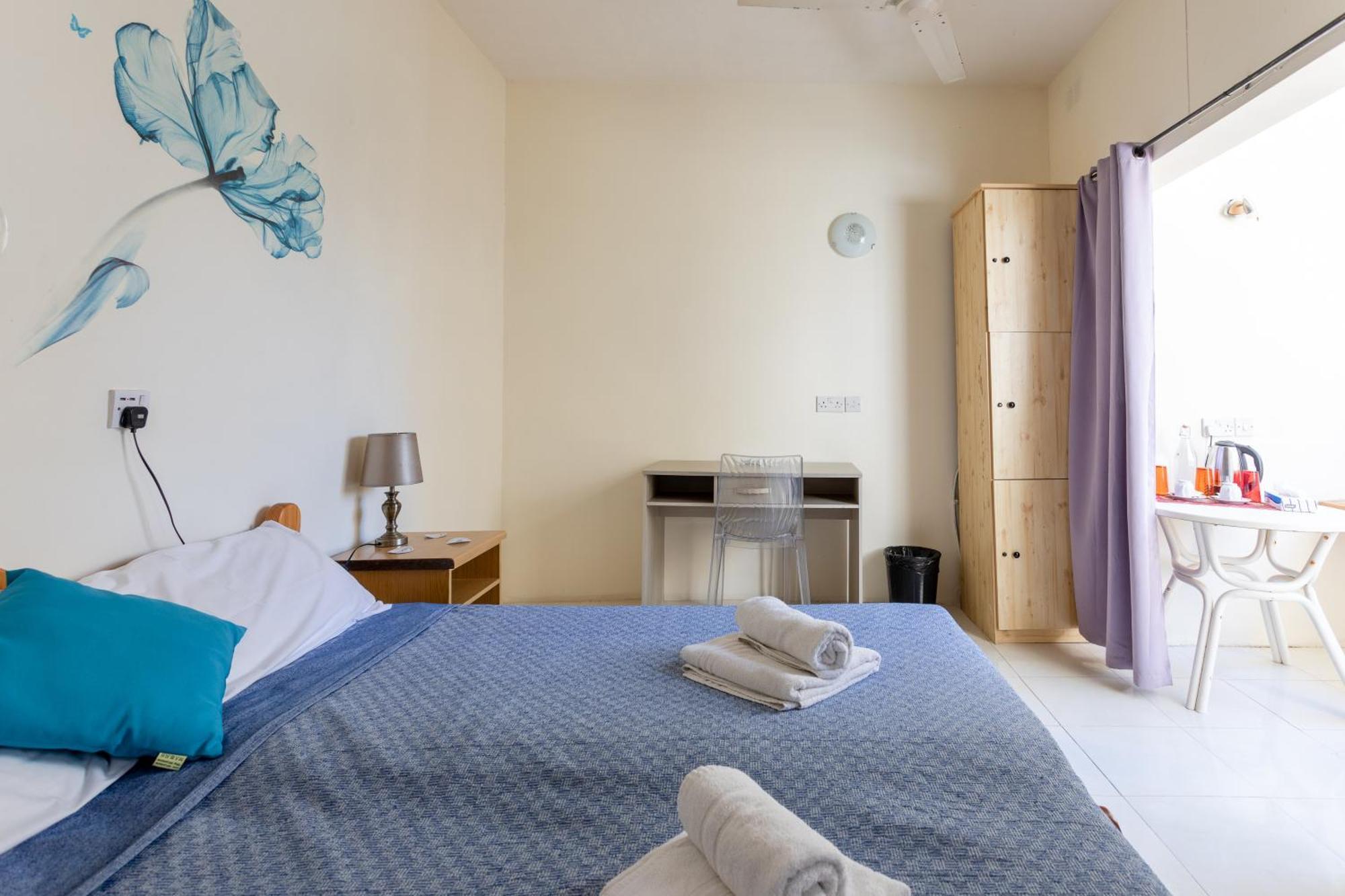 Tarona Guesthouse St. Paul's Bay Rum bild